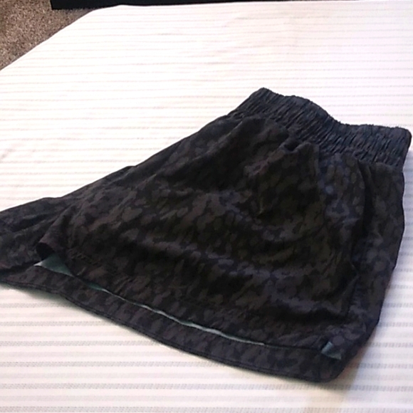VARLEY WOMENS ATHLETIC SHORTS - Picture 1 of 13